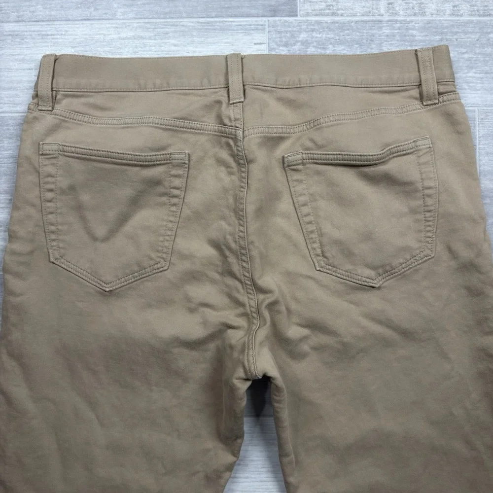 Banana Republic Traveler Pants 35 x 32 Slim Fit Khaki Stretch‎ Chino Men's Beige